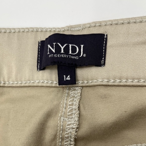 NYDJ Sheri Slim in Feather- Size 14 NWT - Picture 10 of 13